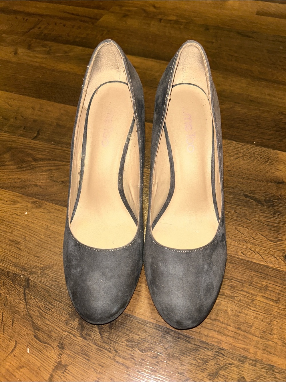 Classic Women's Gray Faux Suede Pumps